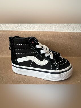 Toddler Vans Black & White High-Top Zipper